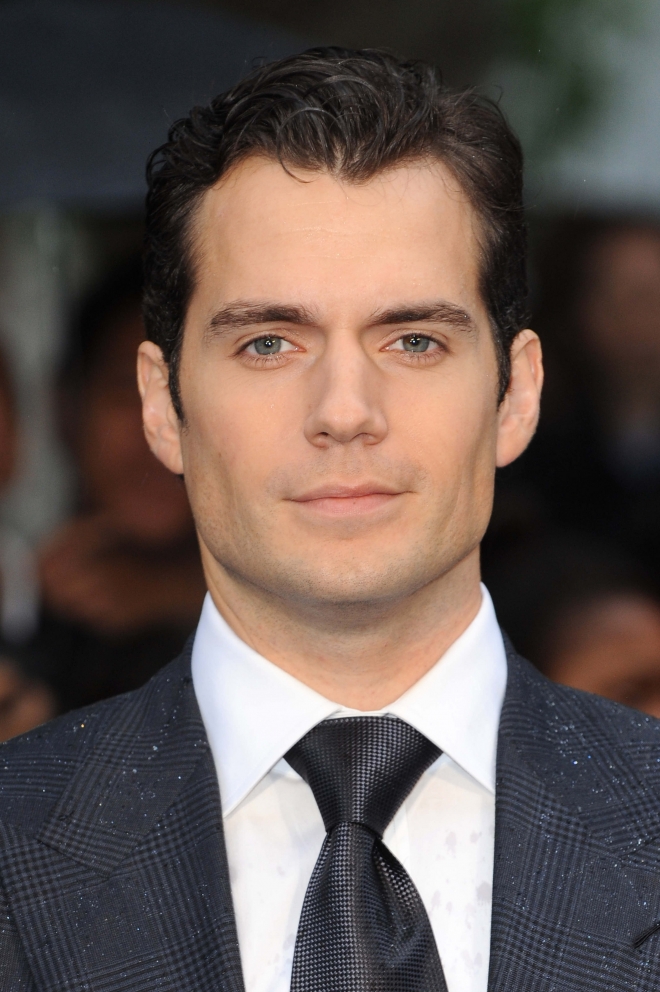 Henry Cavill Weight Height Ethnicity Hair Color Eye Color