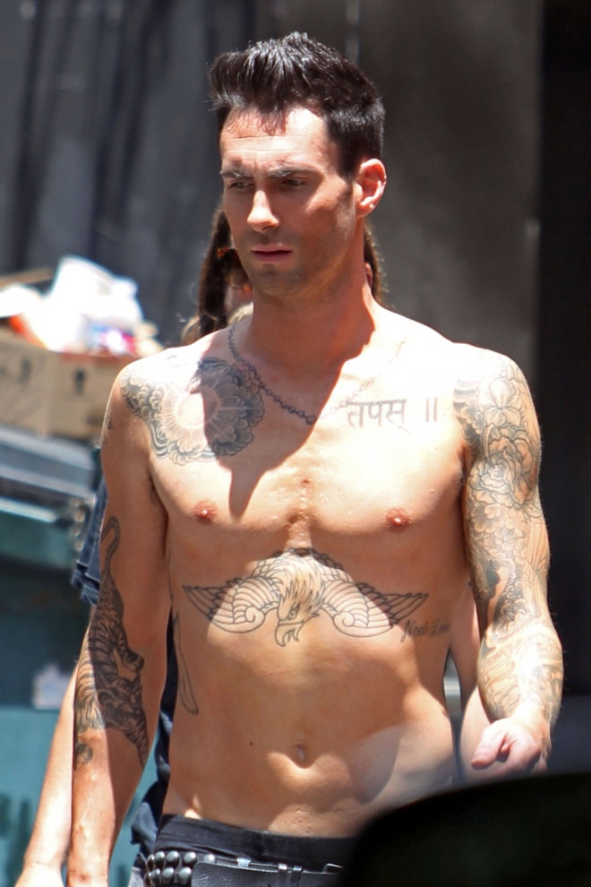 Adam Levine Sweaty And Shirtless Naked Male Celebrities