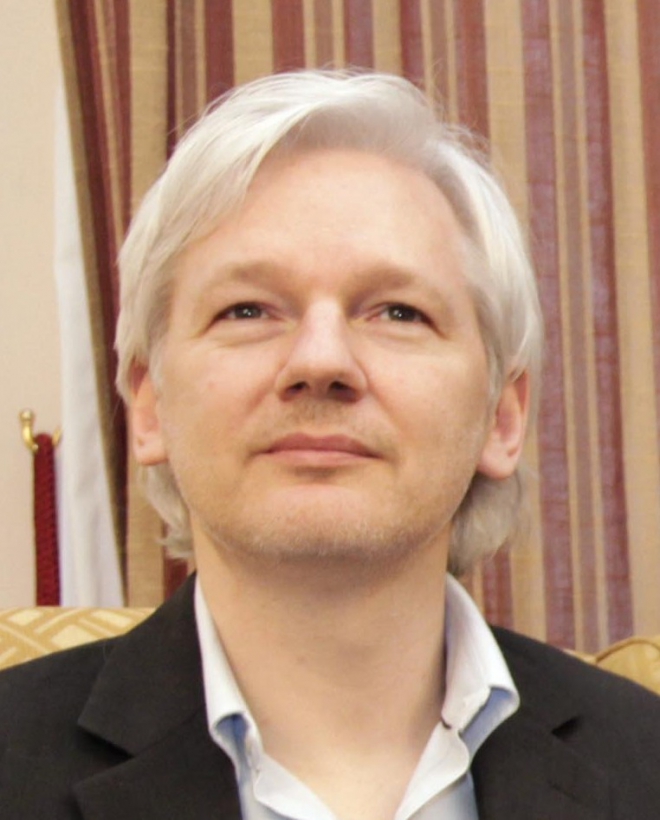 Julian Assange Weight Height Ethnicity Hair Color Eye Color