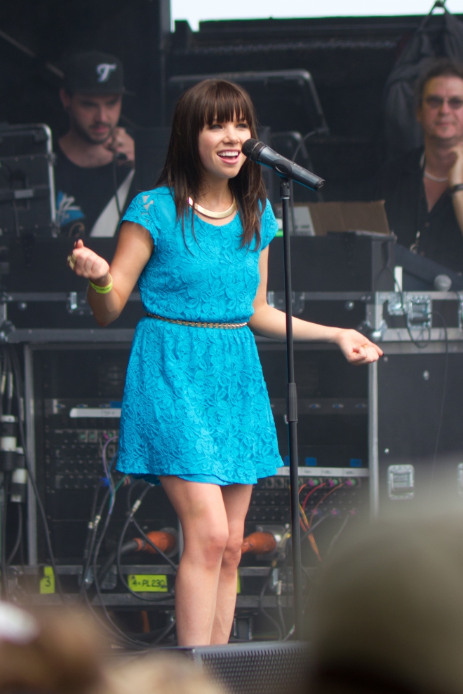 Carly Rae Jepson; Her past Affairs and Relationships