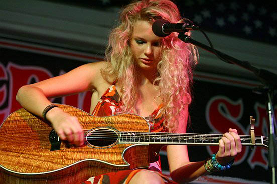 Taylor Swift Young