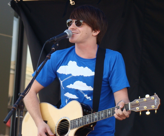 Drake Bell Weight Height Ethnicity Hair Color Eye Color