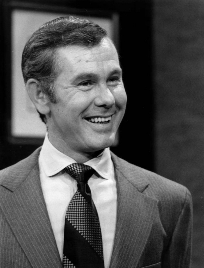 Johnny Carson Weight Height Ethnicity Hair Color Eye Color